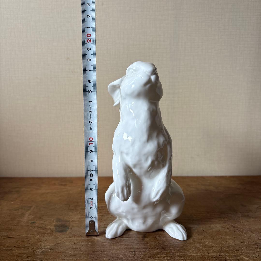 ノリタケ　うさぎの置物　磁器製　磁器人形　オブジェ　ボーンチャイナ　白磁