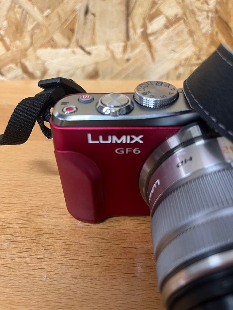 Panasonic LUMIX DMC-GF6W ダブルレンズキット レッド