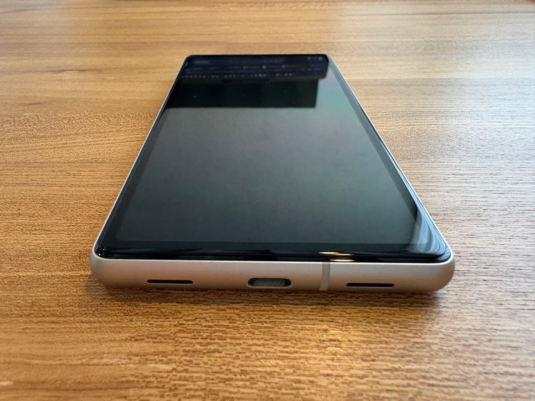 【美品】Google Pixel 7a 本体 スノー