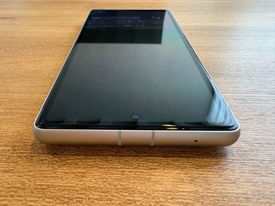 【美品】Google Pixel 7a 本体 スノー