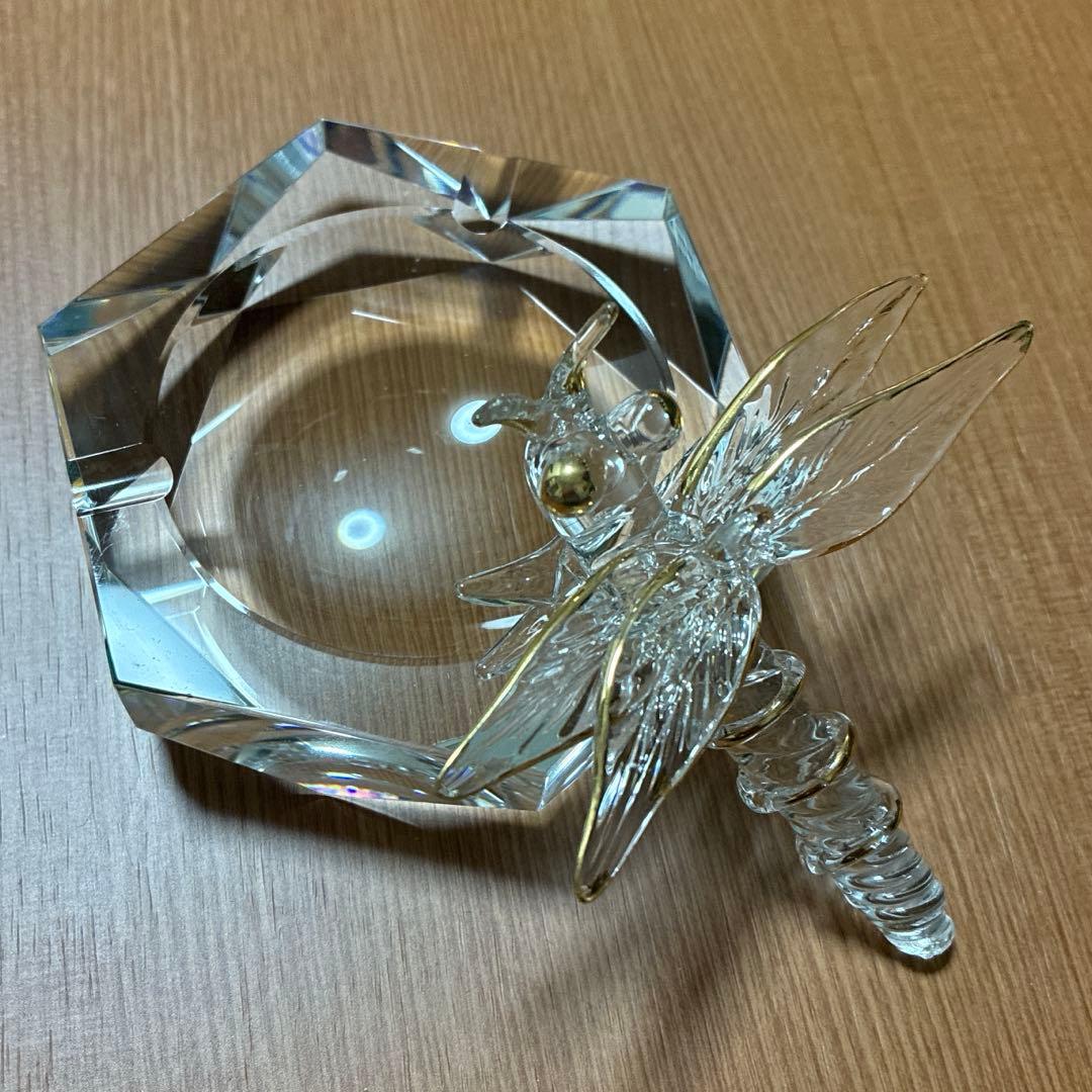 【新品同様】クリスタル灰皿とトンボ2個セット　ガラス細工　透明　喫煙者