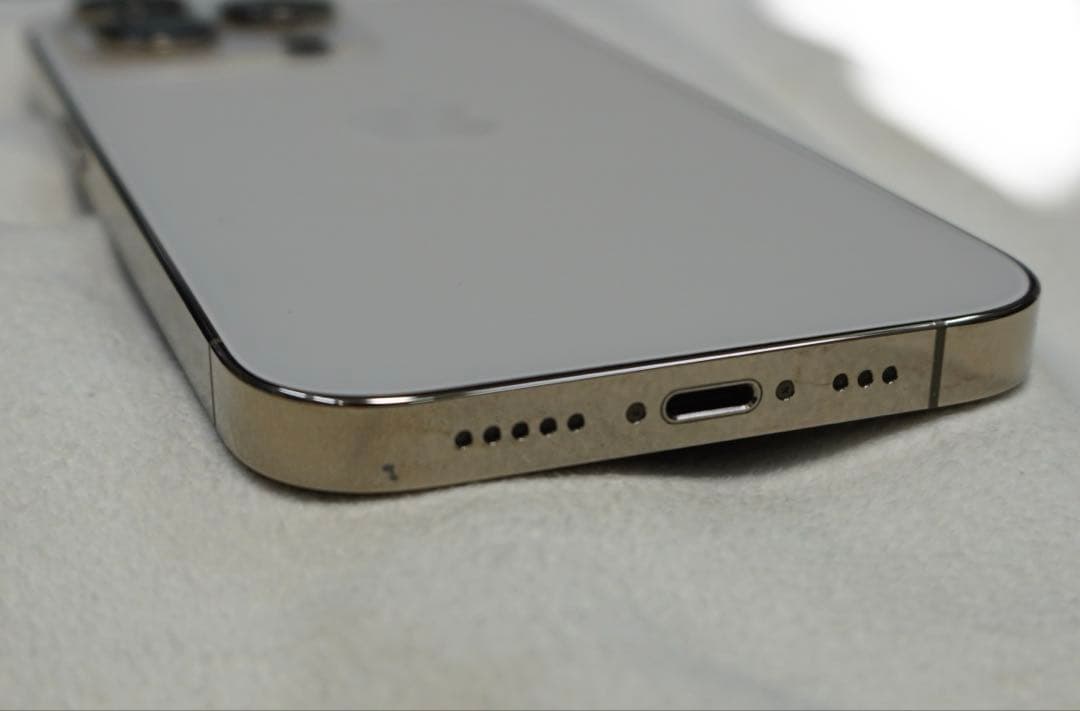 iPhone14pro 512GB ゴールド 箱付き【画面に問題あり】
