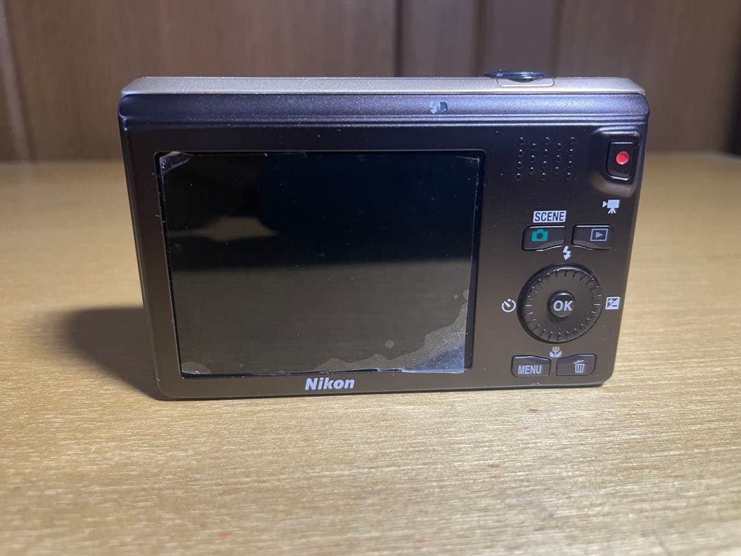 Nikon COOLPIX S6300 デジタルカメラ 充電器付き