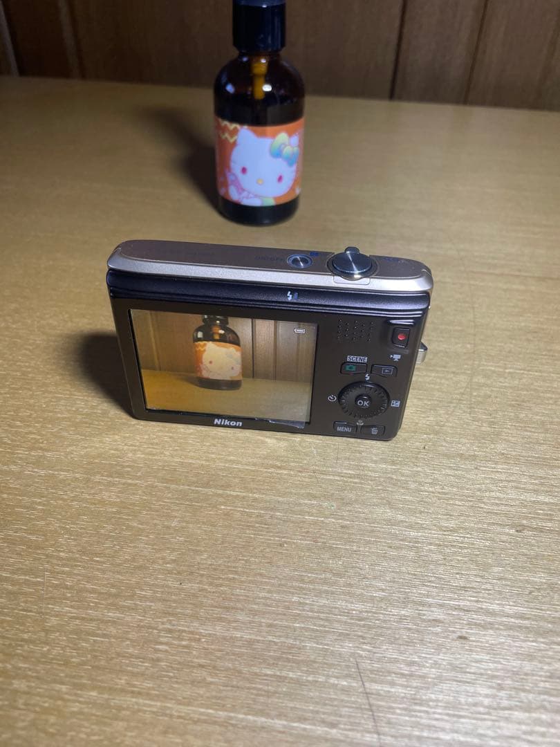 Nikon COOLPIX S6300 デジタルカメラ 充電器付き