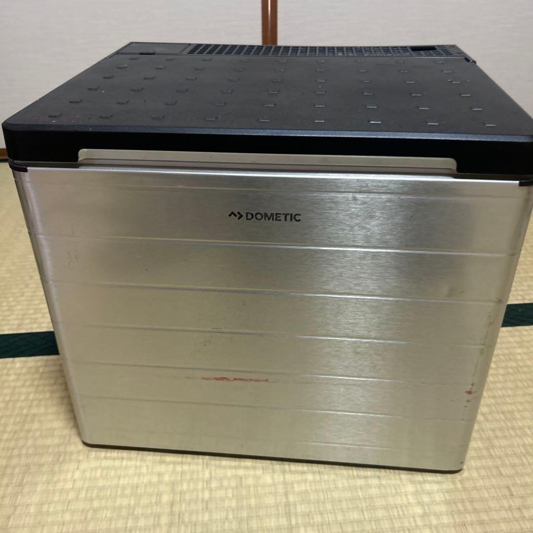 Dometic 冷凍庫 AC/DC両用