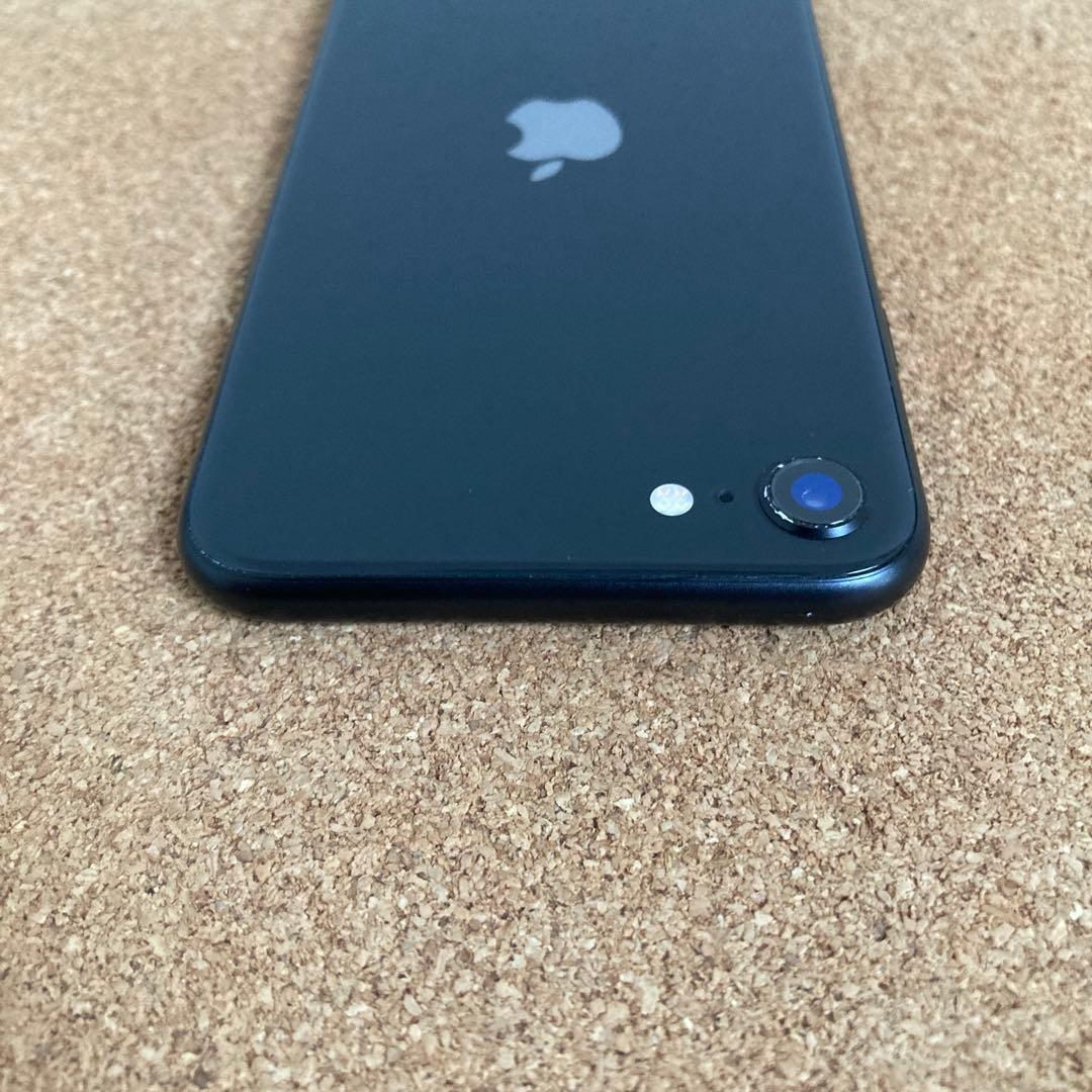 4127 電池新品☆比較的美品☆iPhoneSE2 64GB SIMフリー☆
