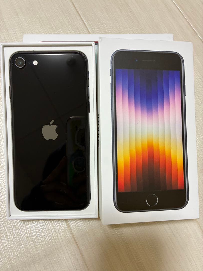 Apple iPhone SE (第3世代) ブラック 本体　128GB