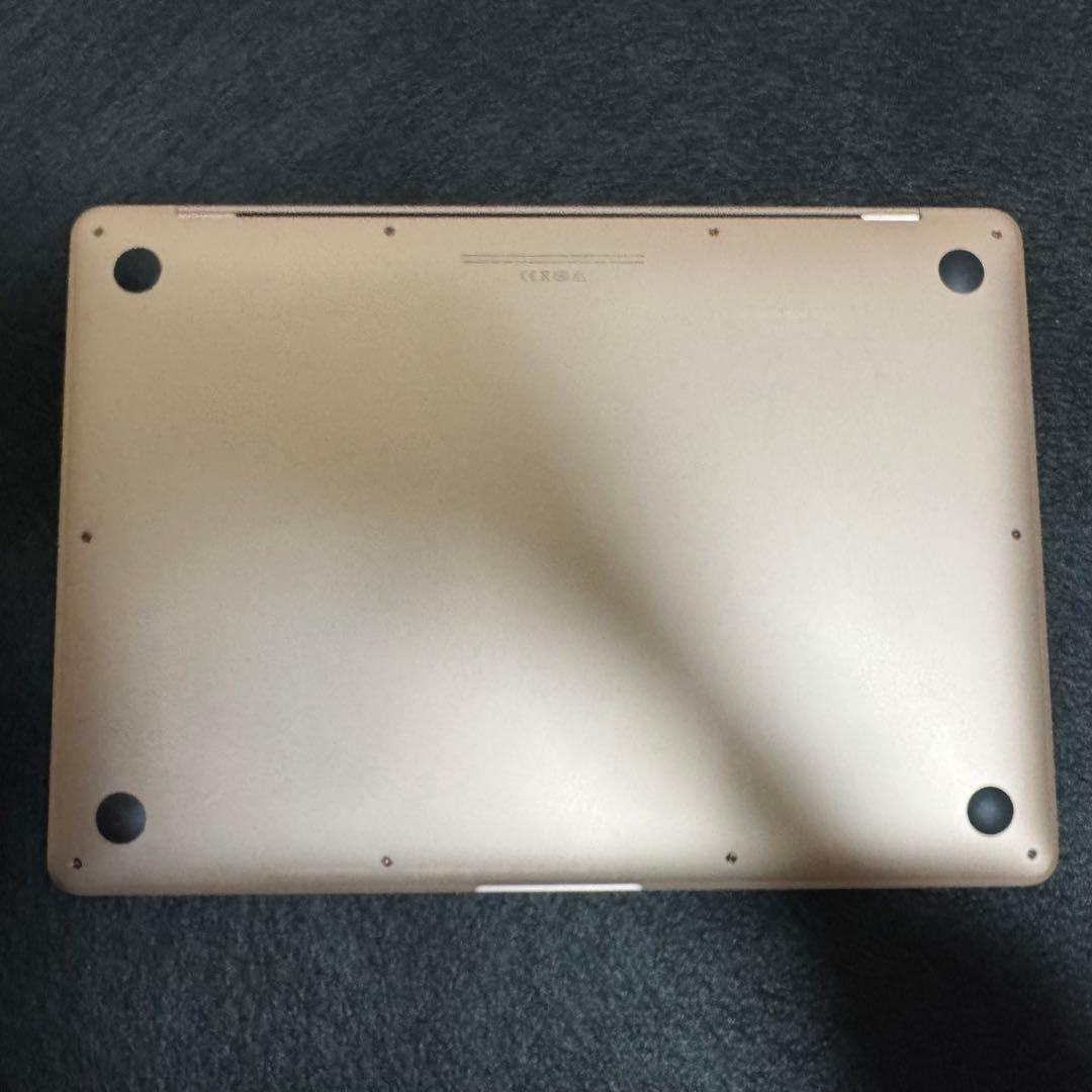 MacBook Air M1 13.3インチ メモリ16GBストレージ256GB