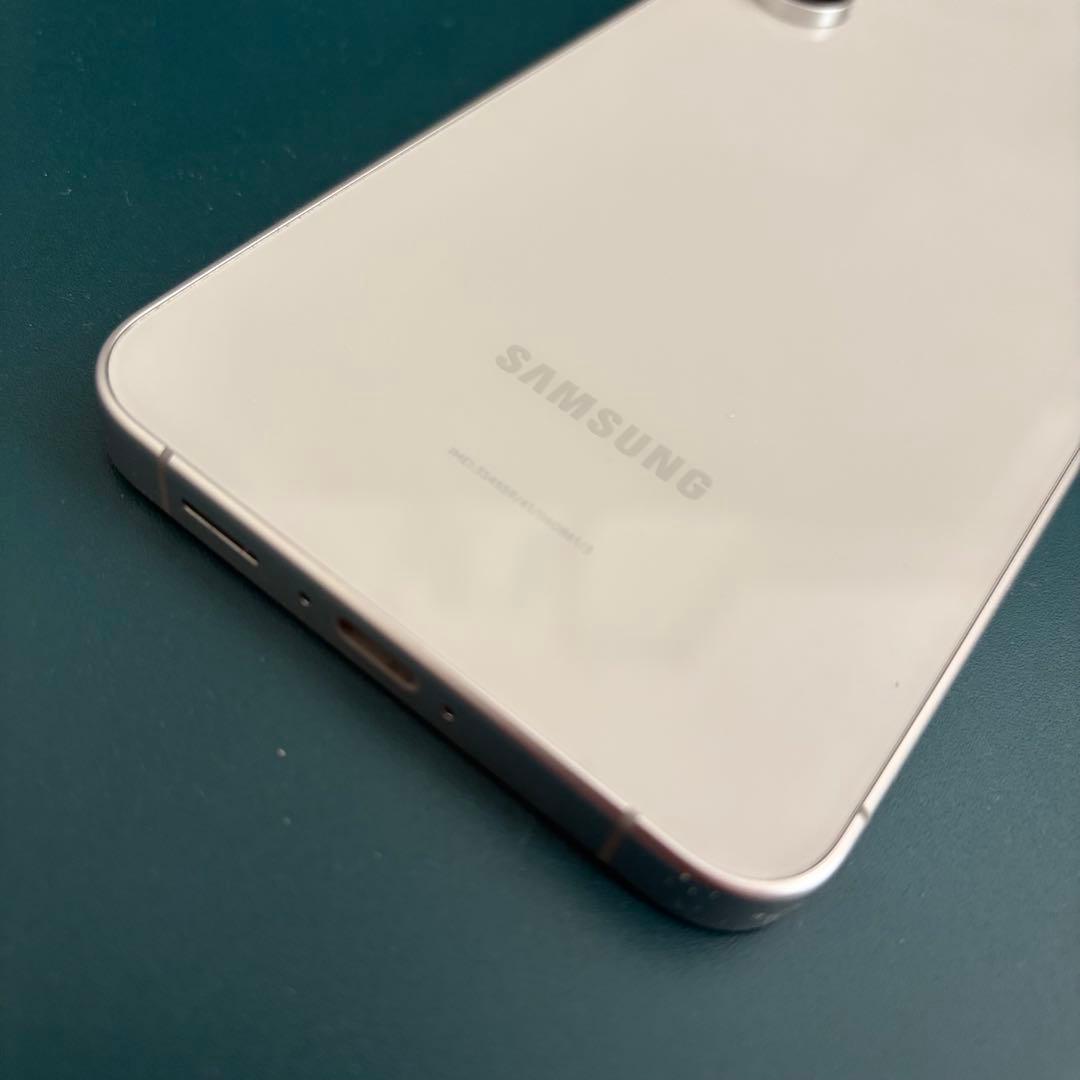 美品 GALAXY s24 FE scg30 国内版 au