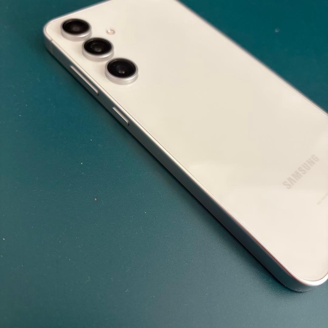 美品 GALAXY s24 FE scg30 国内版 au