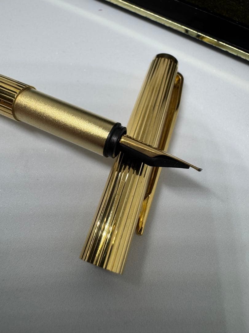 Montblanc Noblesse 万年筆 ゴールド