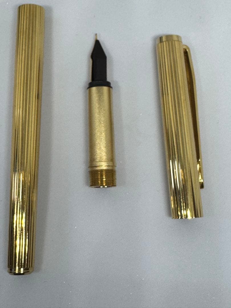 Montblanc Noblesse 万年筆 ゴールド