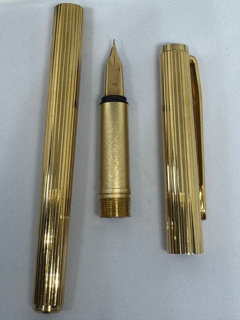 Montblanc Noblesse 万年筆 ゴールド