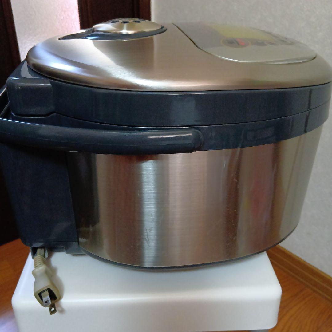 ♥東芝✨IH✨炊飯器　１升炊き 　RCＫ−18FGF （鍛造5mm厚釜）