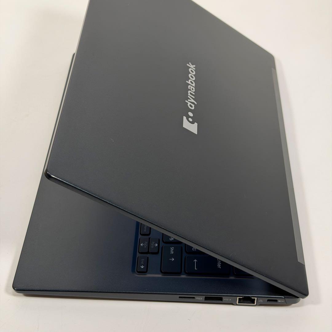 63.G83/HU 超軽量 i5-11世代 16G512G Office2024