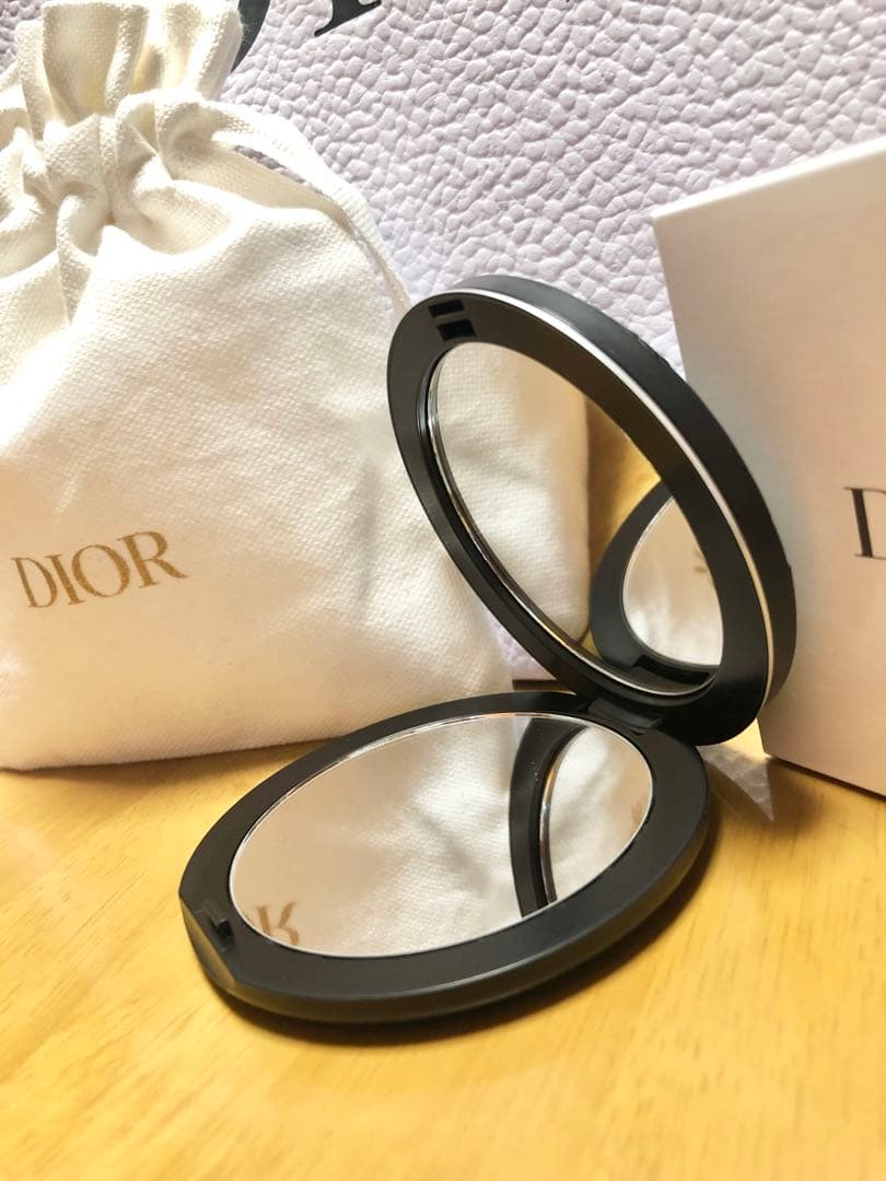 Dior ポケットミラー