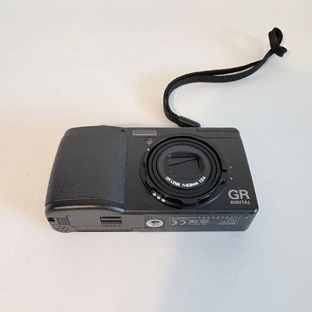 【リコー】 RICOH GR DIGITAL