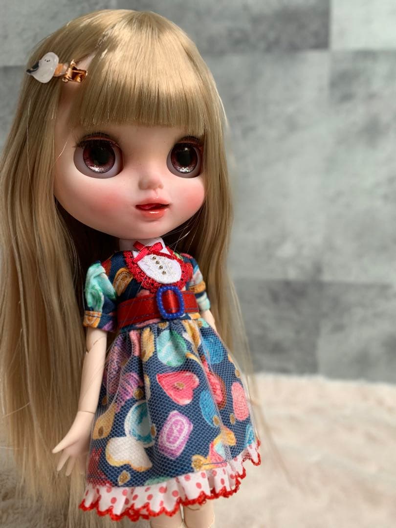 ネオブライスサイズ　カスタムアイシードール　ベロ出しちゃん