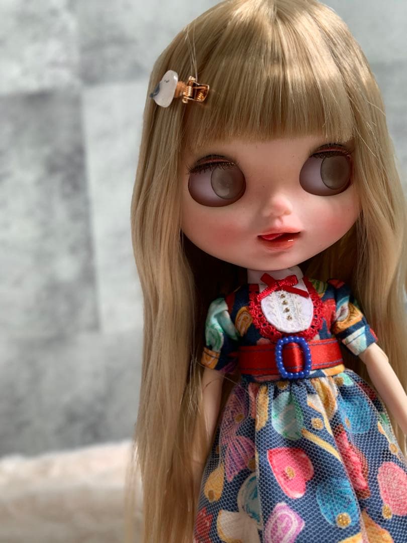 ネオブライスサイズ　カスタムアイシードール　ベロ出しちゃん