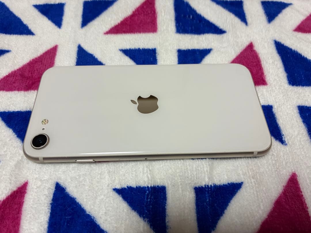 iphone SE 第3世代　64G 本体　SIMフリー　バッテリー88%