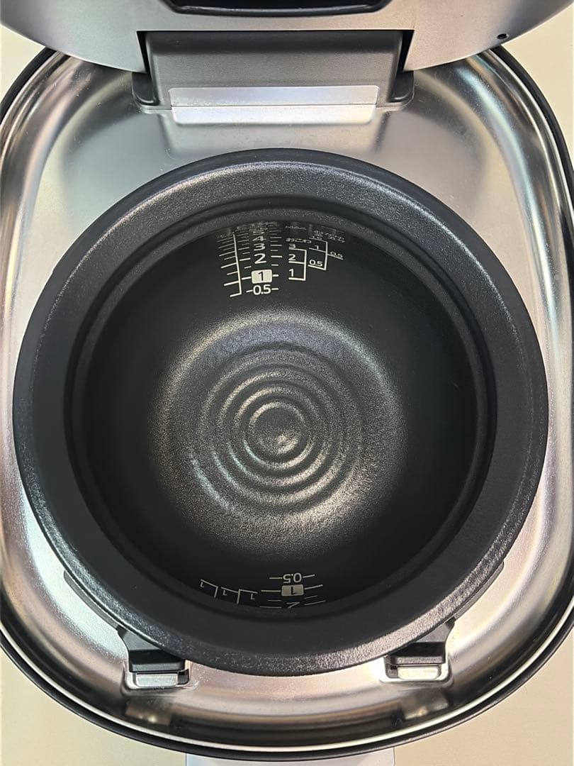 タイガー　土鍋ご泡火炊き JRX-G100　2025年製