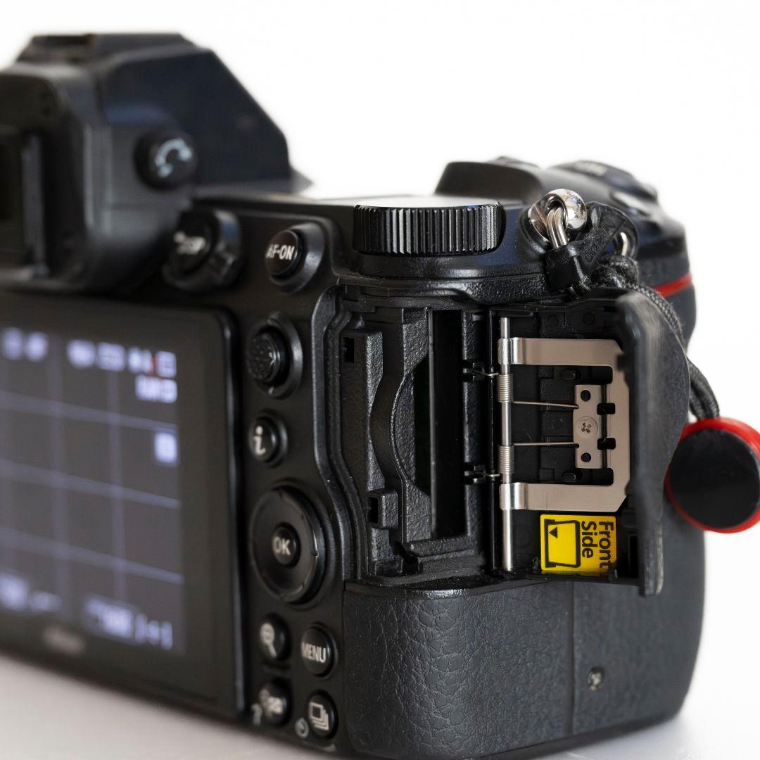 ニコンNikon Z 6 ボディ 【メンテナンス済 】