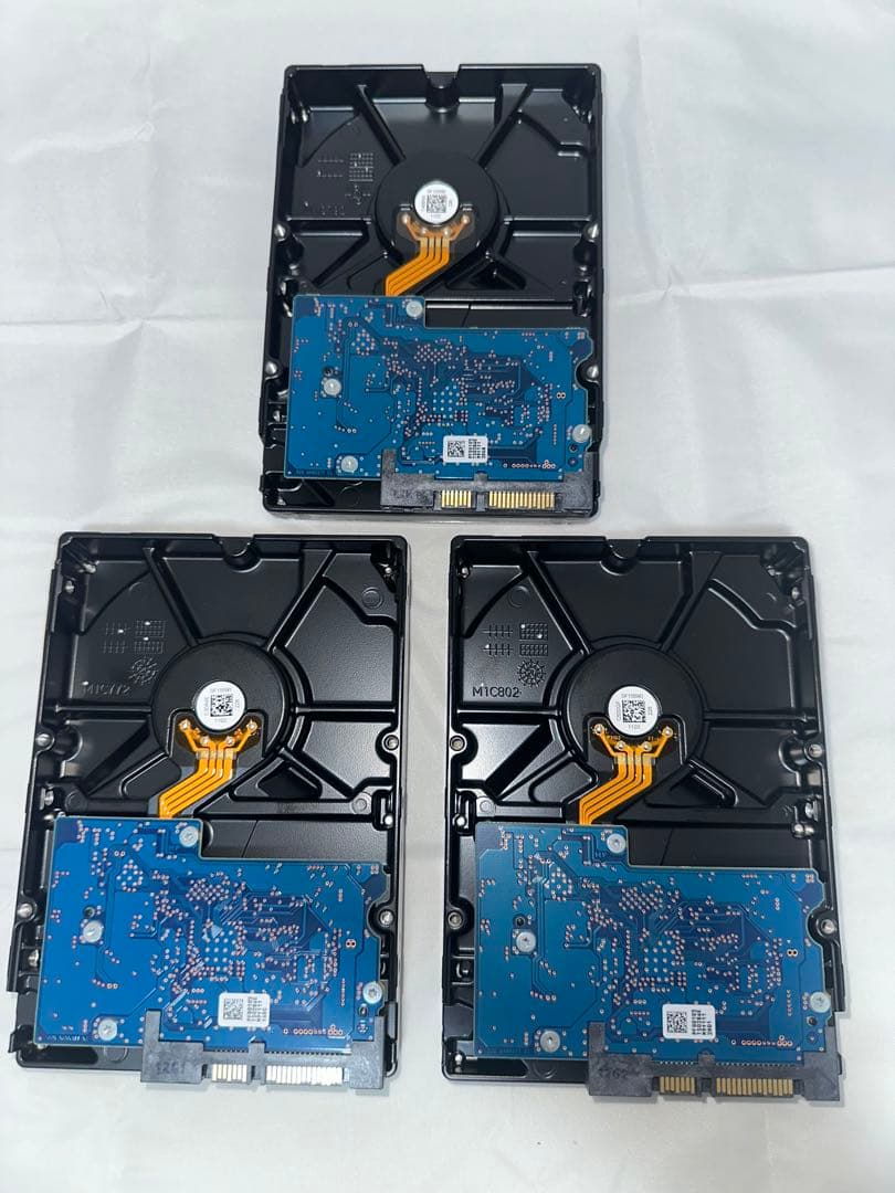 内蔵型ハードディスクドライブ TOSHIBA DT01ACA100 1TB HDD 7200RPM