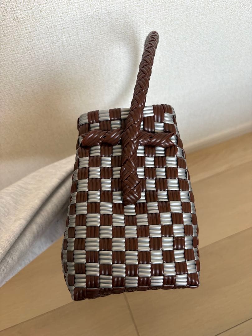 mekearisa bebebag urbantaupe 新品未使用
