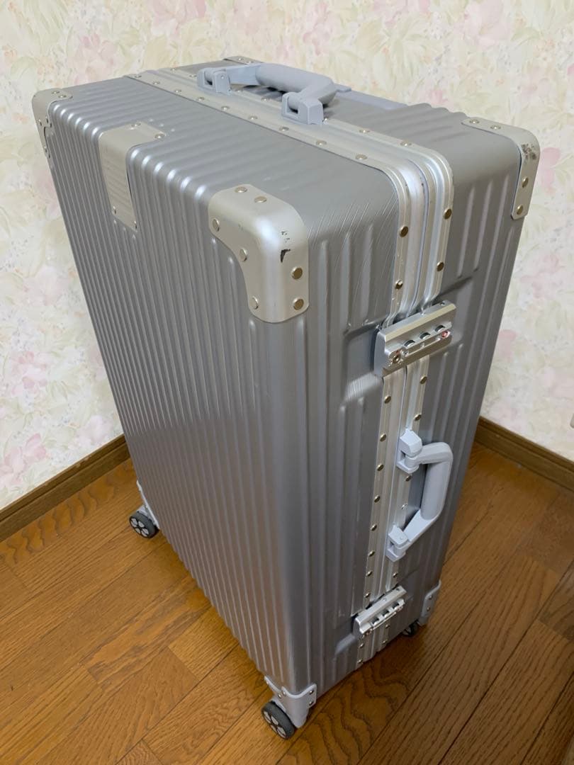 スーツケース 耐衝撃 TSAロック 超軽量 大容量 XXL 80L シルバー