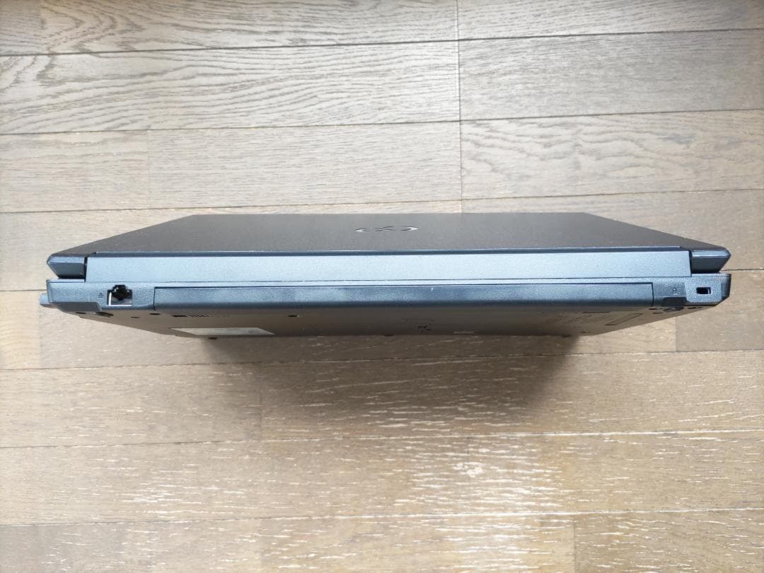 美品　富士通　SSD Win11 オフィス2019