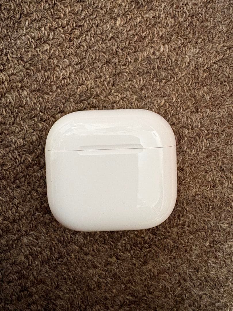 Airpods 第4世代ノイキャンあり　充電ケース【本体無し】A3059