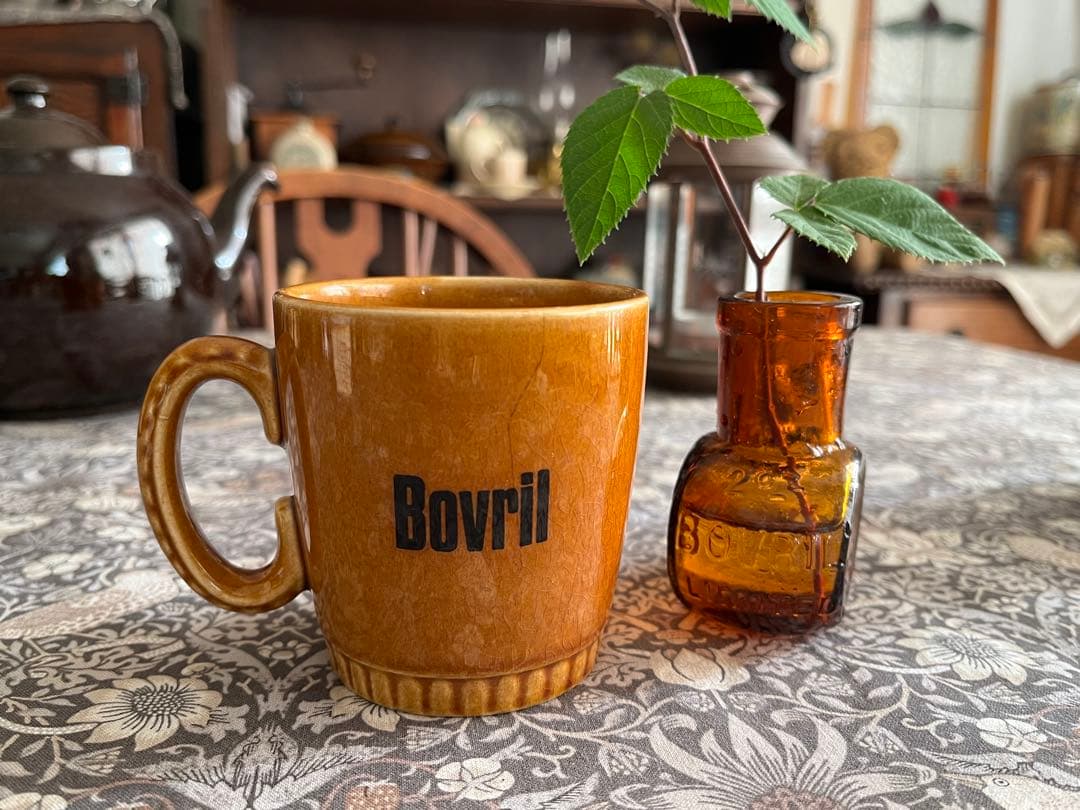イギリス　アンティーク　陶器　Bovril カップ