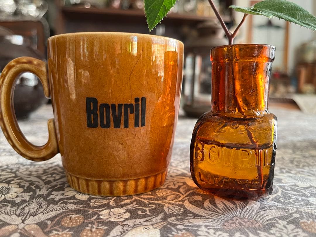 イギリス　アンティーク　陶器　Bovril カップ