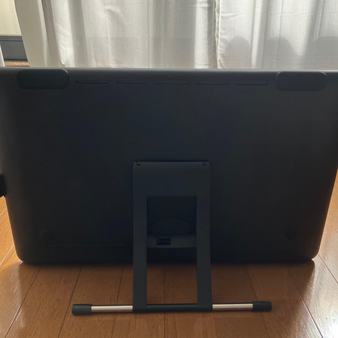 液晶ペンタブレット本体 ペン付き　wacom Cintiq22