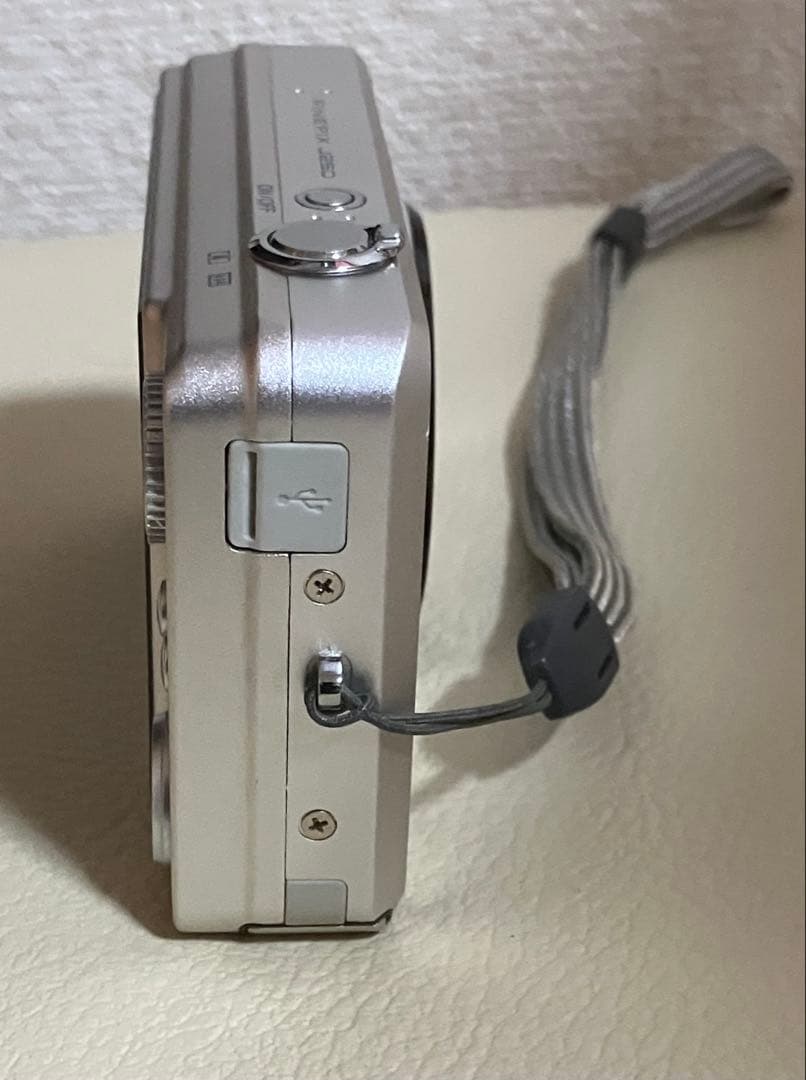 【美品】Fujifilm FinePix J250 コンパクトデジタルカメラ