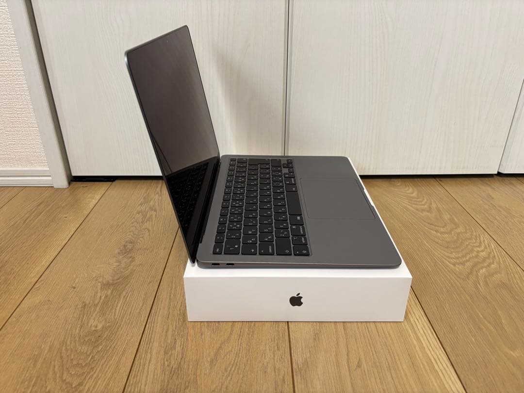 MacBook本体 MacBookAir M1 16GB 256GB