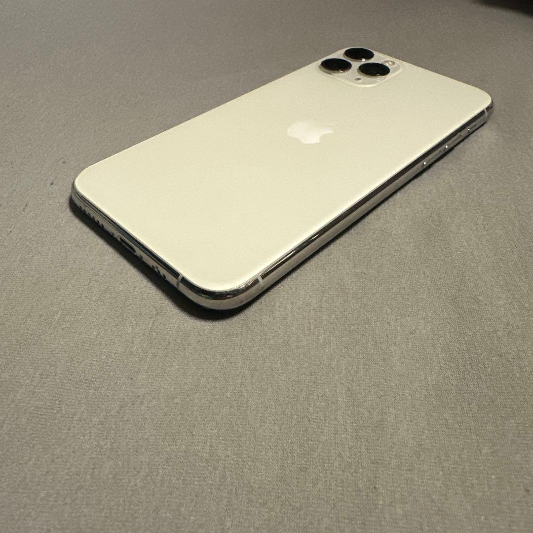 iPhone 11 pro 64GB SiMフリー バッテリー100%