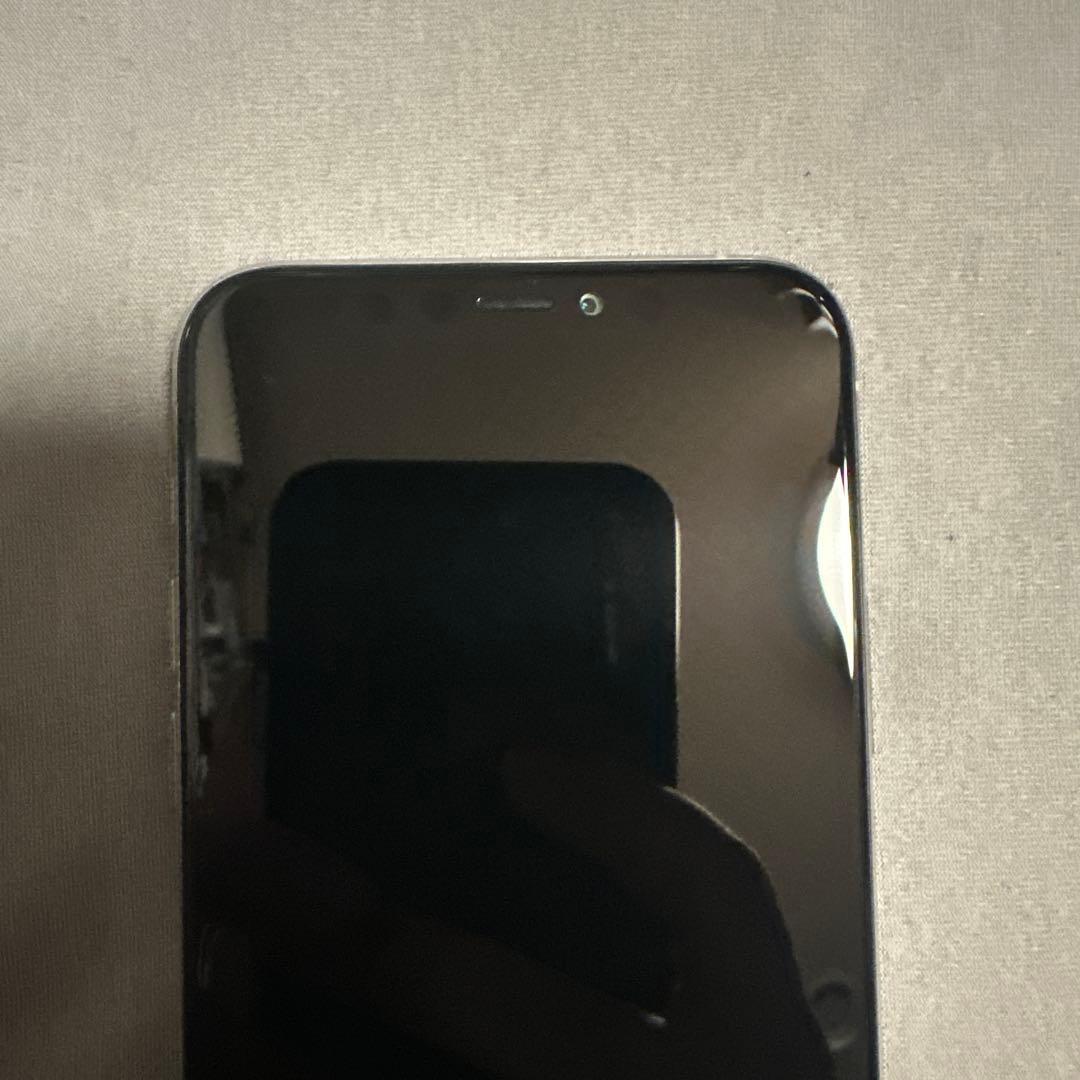 iPhone 11 pro 64GB SiMフリー バッテリー100%