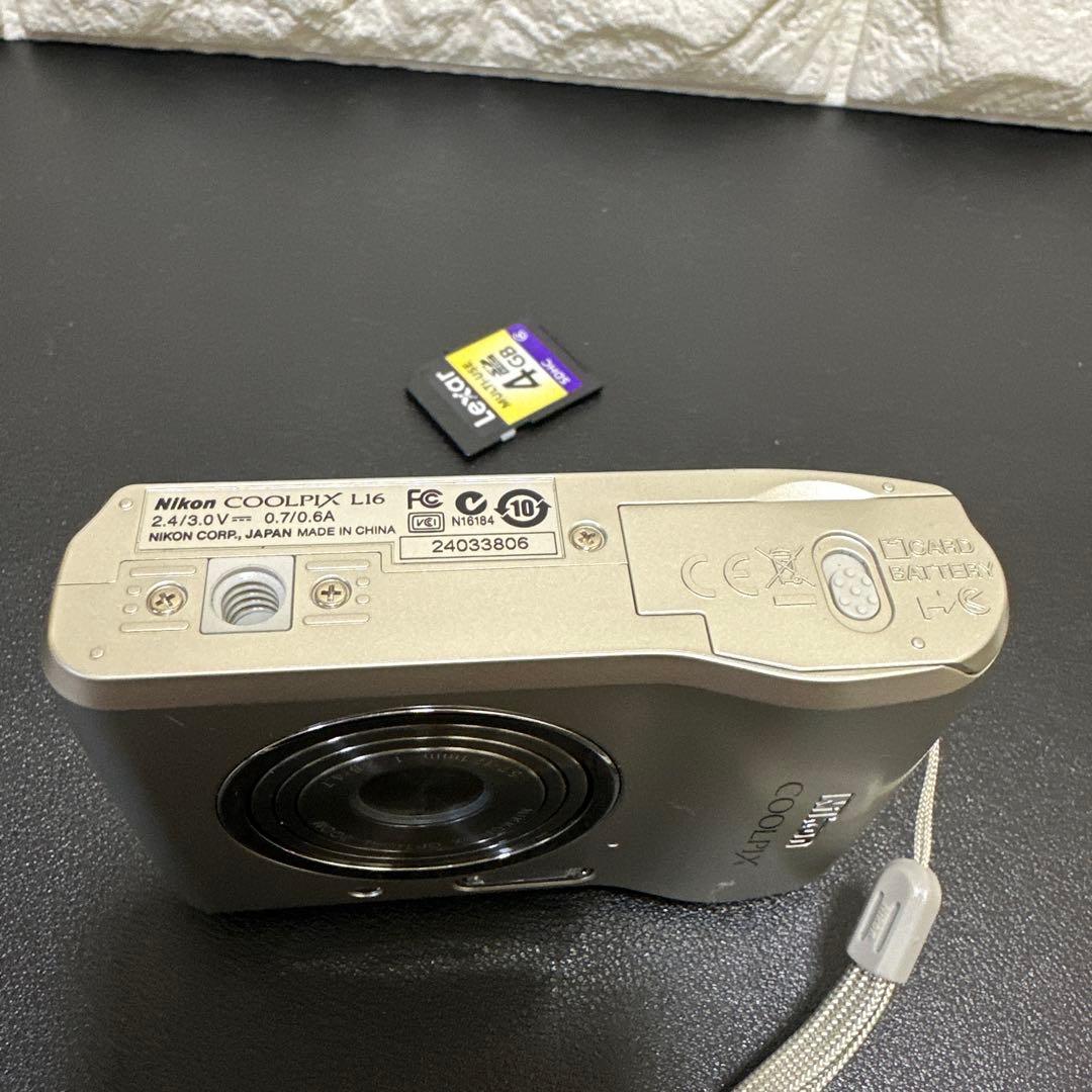 ニコン Nikon COOLPIX L16 シルバー　動作確認済　単三電池式