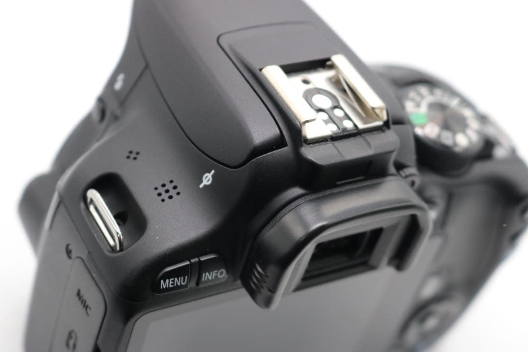 超美品 【Canon EOS Kiss X7 ダブルレンズセット】 安心保証あり