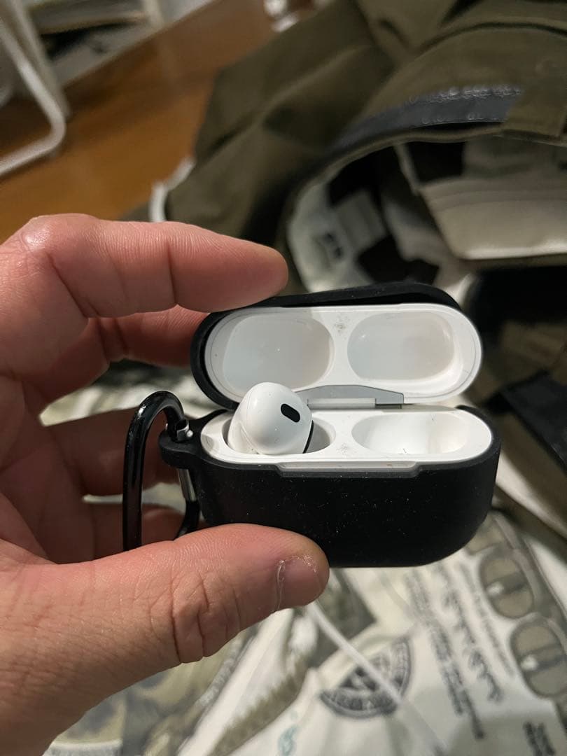 k*照様 AirPods pro 第2世代　片耳のみ ライトニング