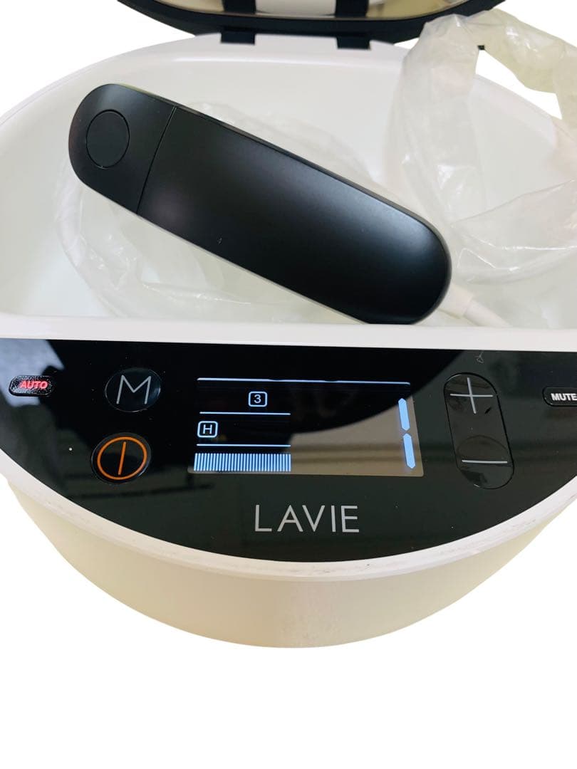 《美品》LAVIE 家庭用エステ脱毛器 LVA600 VIO対応 IPL脱毛