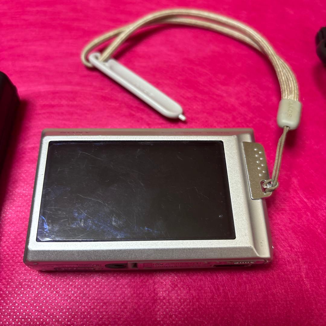 SONY cyber-shot DSC-T70 シルバーとマルチ端子接続ケーブル