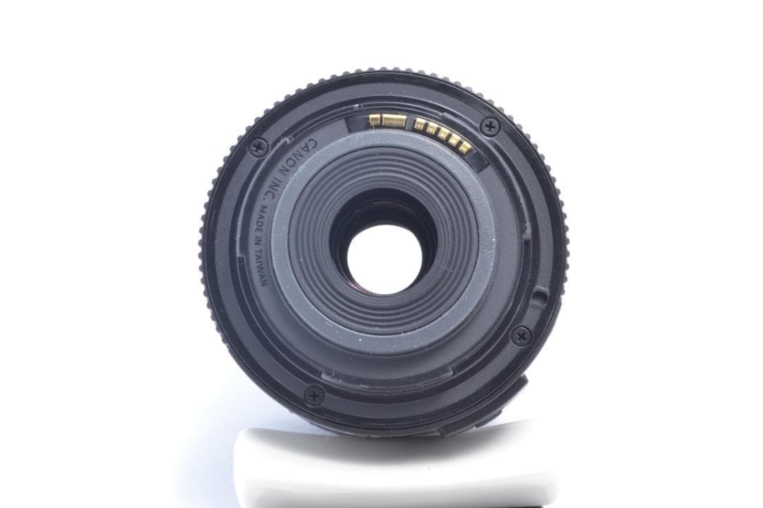 今だけの価格✨Canon キャノン Kiss X50✨レッド✨お得なレンズ付✨