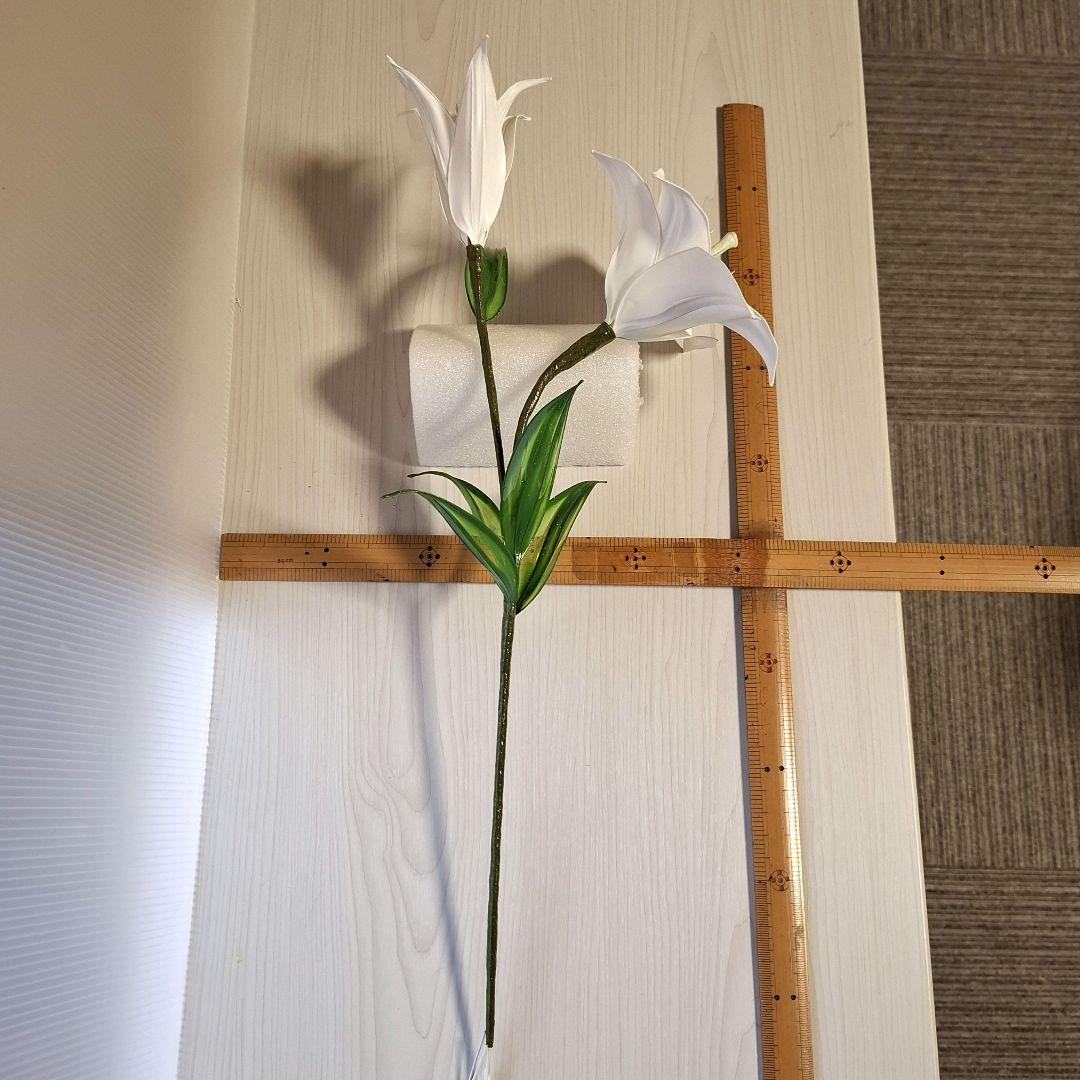 【grAce】 白色のゆりの造花3本(5輪)+3本(3輪)