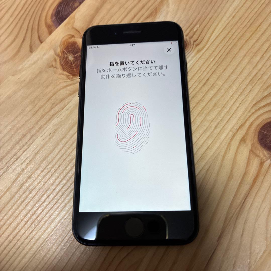 iPhone SE 第三世代　64GB SIMフリー　バッテリー100