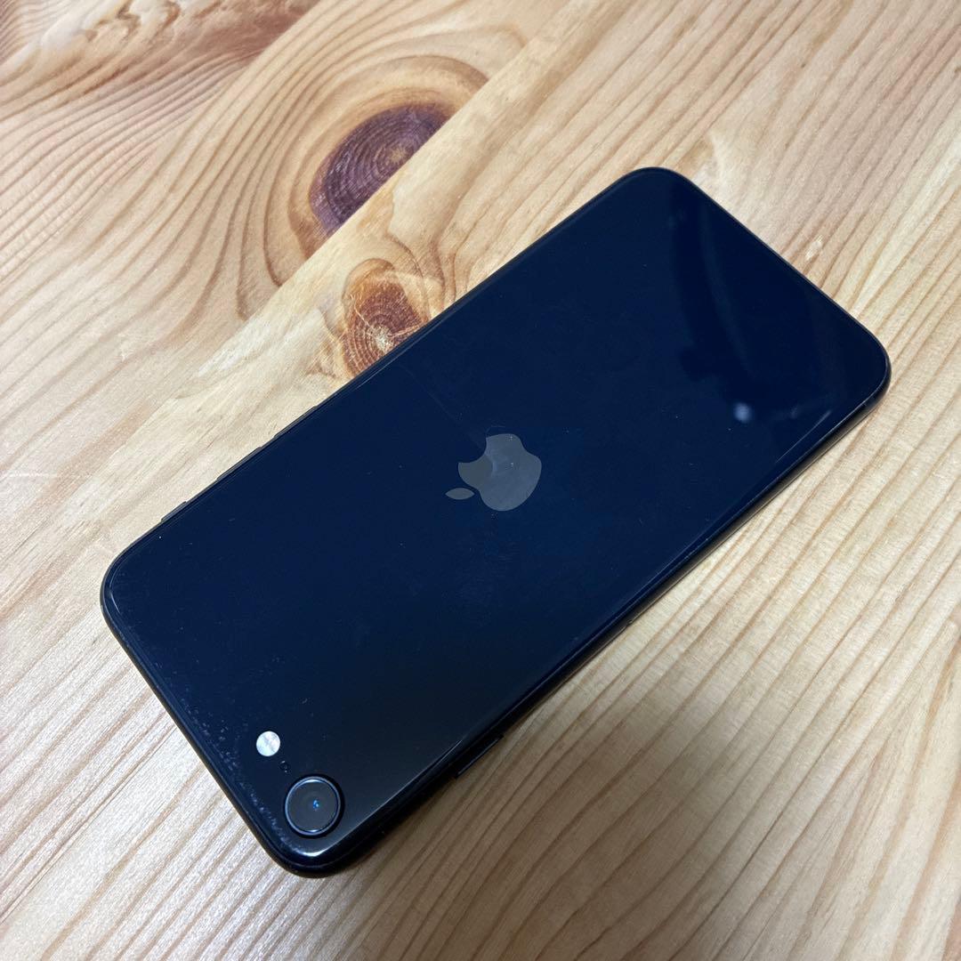 iPhone SE 第三世代　64GB SIMフリー　バッテリー100