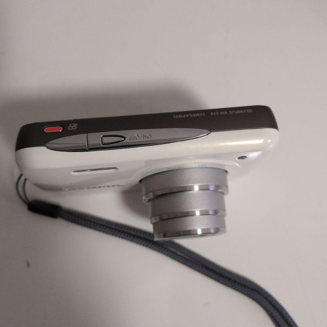 OLYMPUS コンパクトデジタルカメラ ホワイト