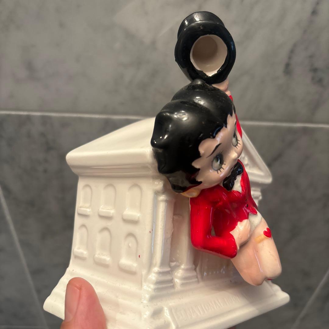 アメリカ80年代ビンテージ ベティちゃんがセクシーな陶器オブジェ兼貯金箱