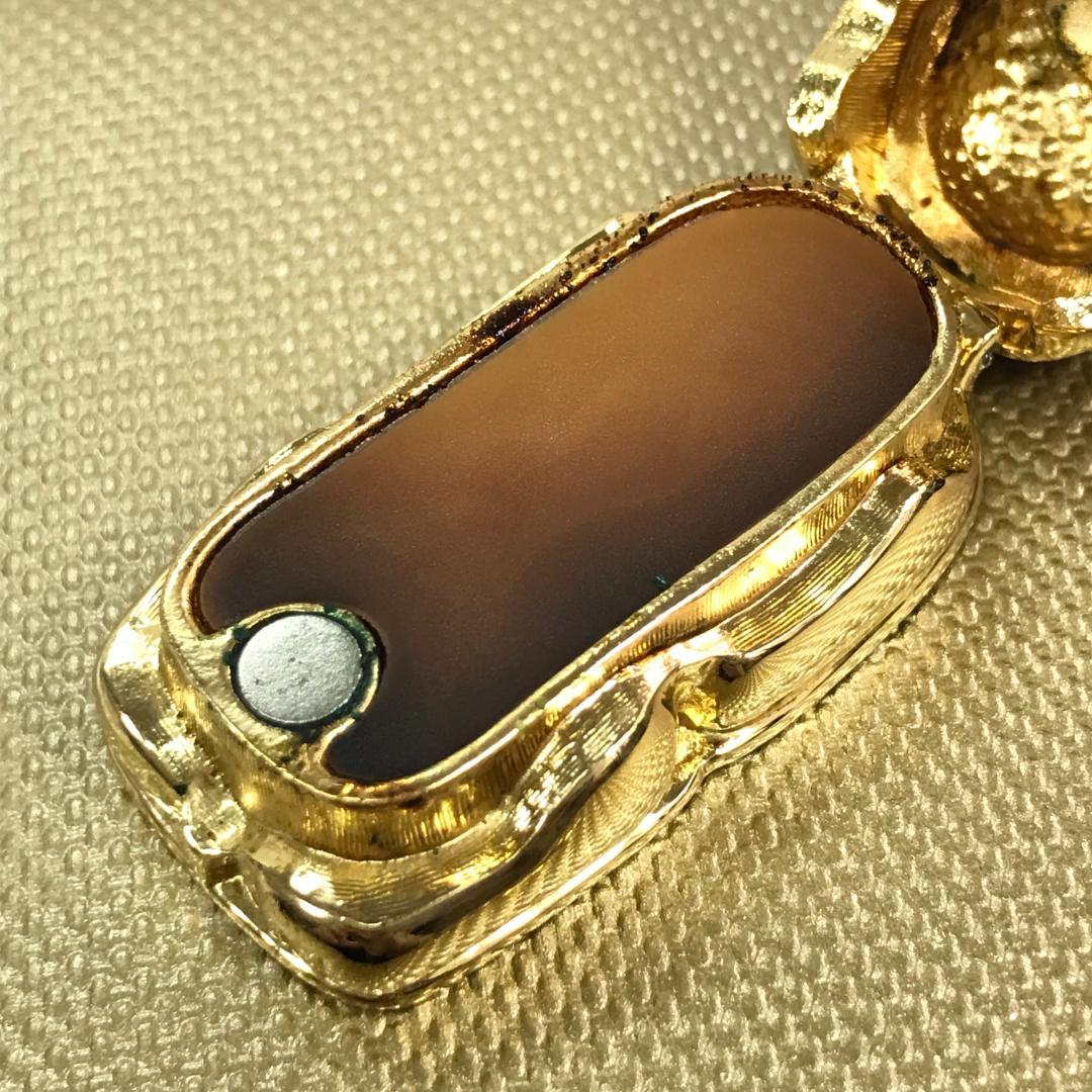 未使用 エスティーローダー 練り香水 ESTEELAUDER ライオン LION